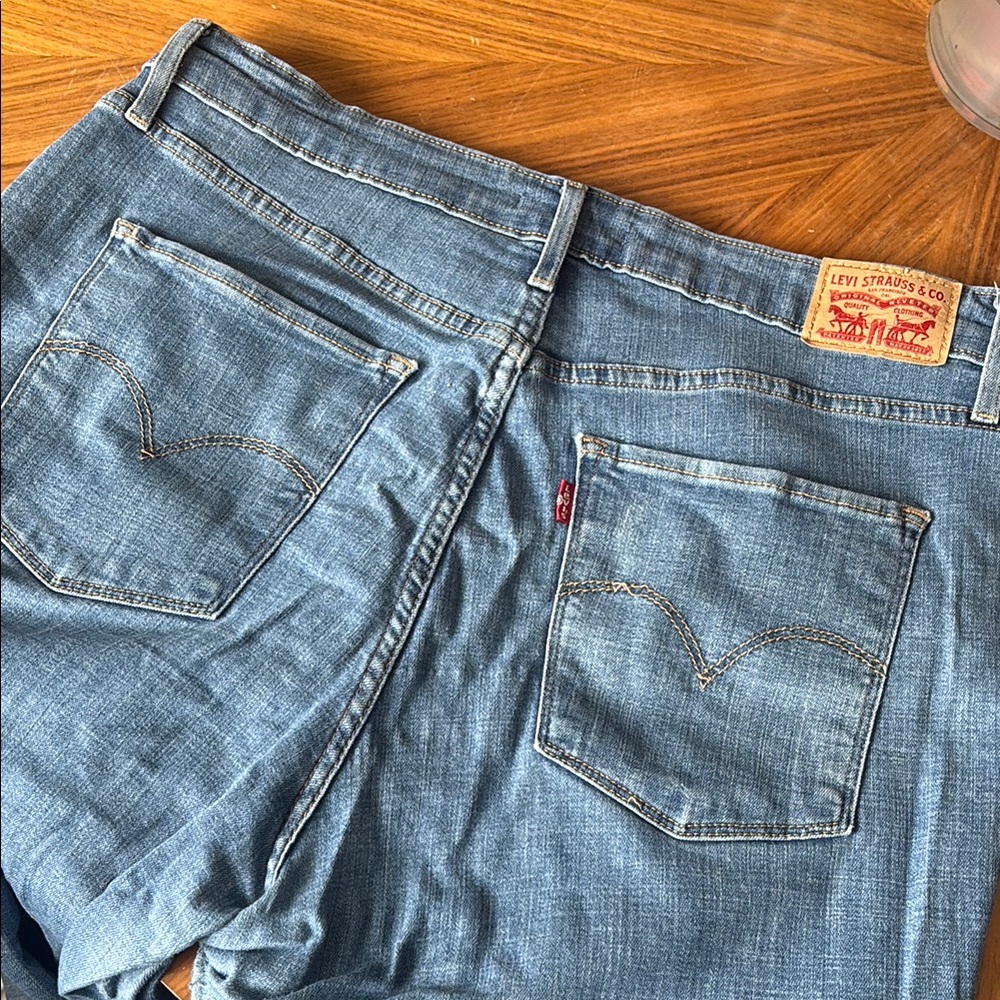 Levi's Women's Skinny Jeans - Light Blue
